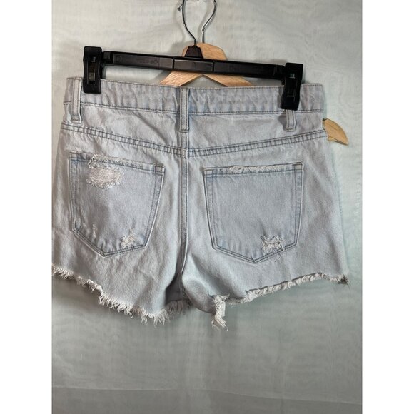 Vervet junior’s Light Wash Distressed Denim Shorts With Frayed Hem - Picture 5 of 15